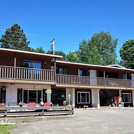 Lakeshore Motel Ice Lake Iron River Exterior photo
